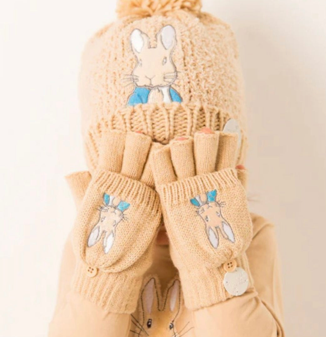 Blade & Rose Peter Rabbit Neutral Mittens Pebble Children’s Wear