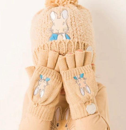 Blade & Rose Peter Rabbit Neutral Mittens Pebble Children’s Wear